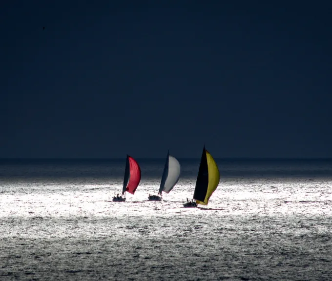 Trois voiles